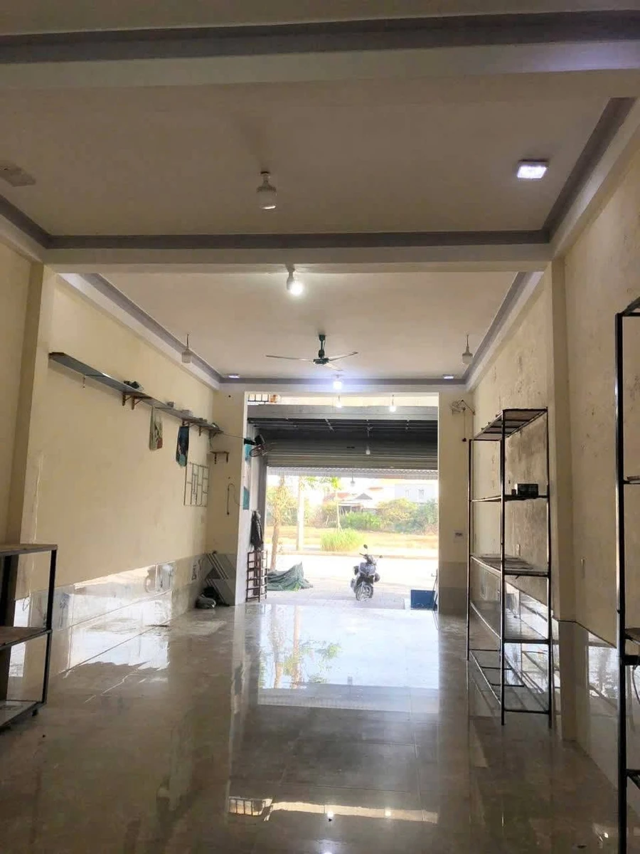 Cho thuê nhà 2 tầng mặt tiền 200m2 Phan Đình Thông, Huế - Ảnh thu nhỏ 2