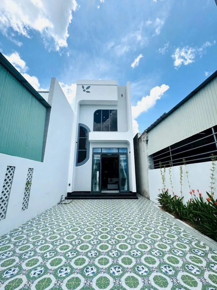 Bán nhà 3PN 2WC gác lửng Ninh Thạnh Tây Ninh, 95.7m2, 2 tỷ 90 - Ảnh thu nhỏ 2