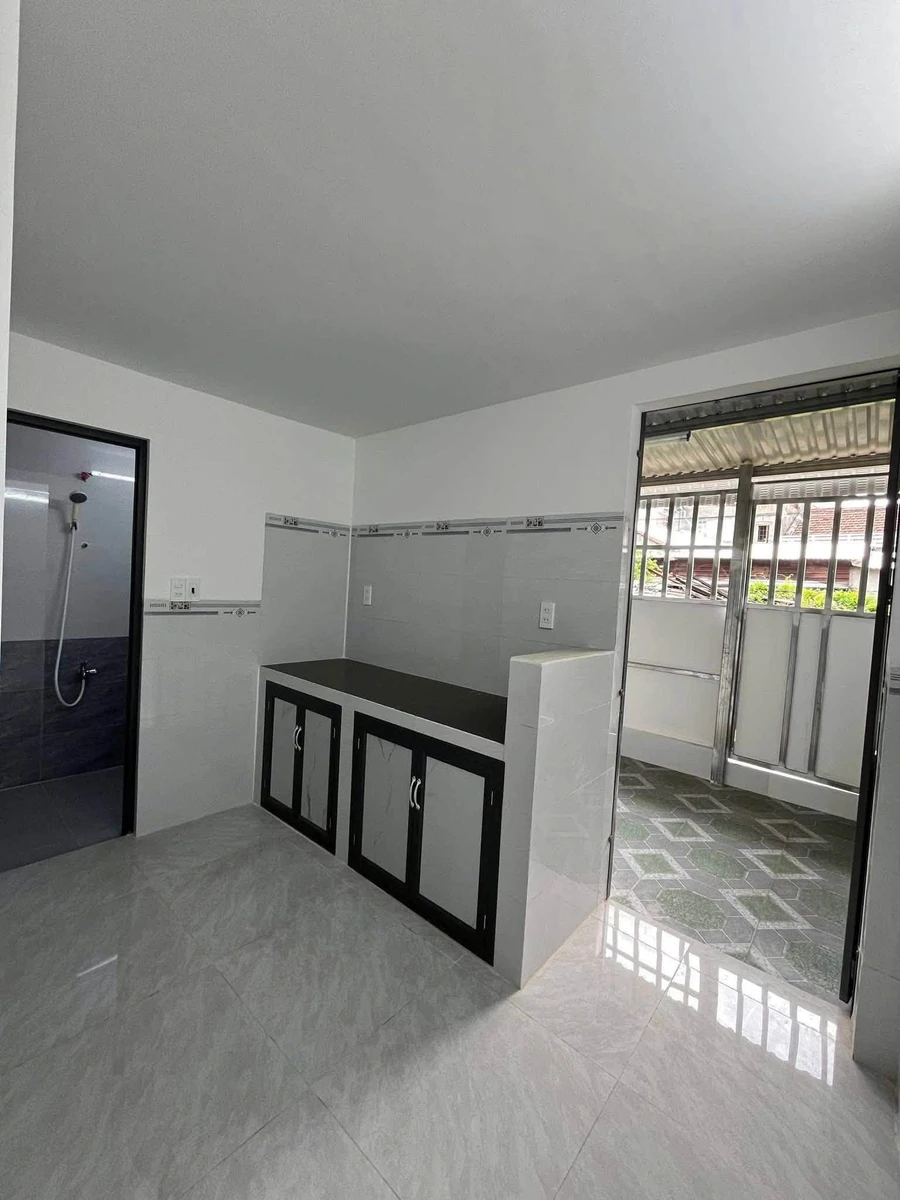 Bán nhà cấp 4 mặt tiền Nguyễn Tất Thành, Tuy Hoà 62m² 2 phòng ngủ 2,65 tỷ - Ảnh thu nhỏ 4