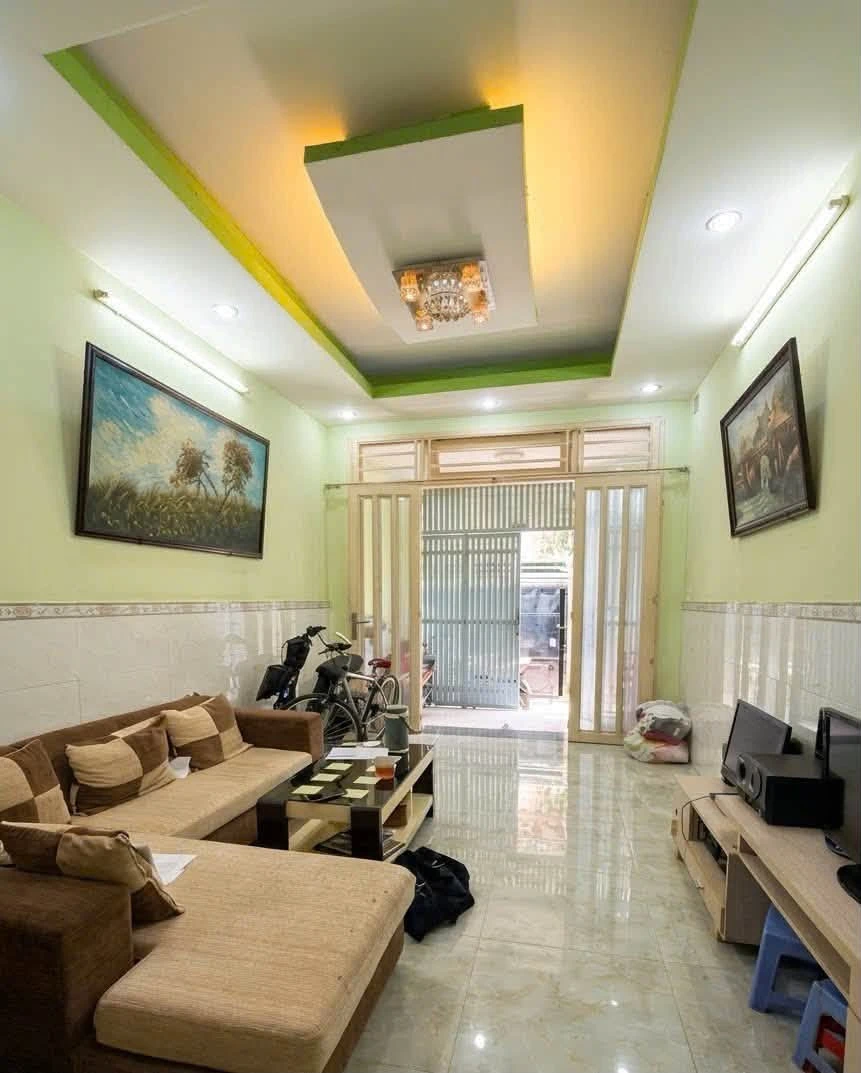 Bán nhà 5.9 tỷ, 44.4m², Đoàn Văn Bơ, Quận 12 - Ảnh 1