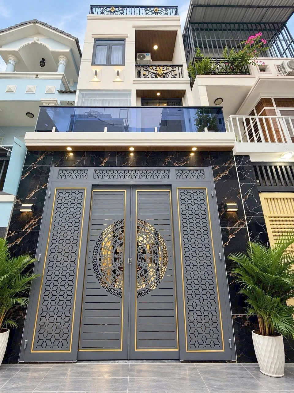 Bán nhà hẻm 64m² 4PN 5WC Huỳnh Tấn Phát Q7 - Ảnh 1