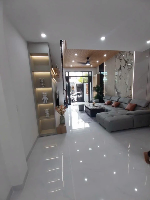 Bán nhà 2 tầng mặt tiền Hoa Lư 72m² Đà Nẵng