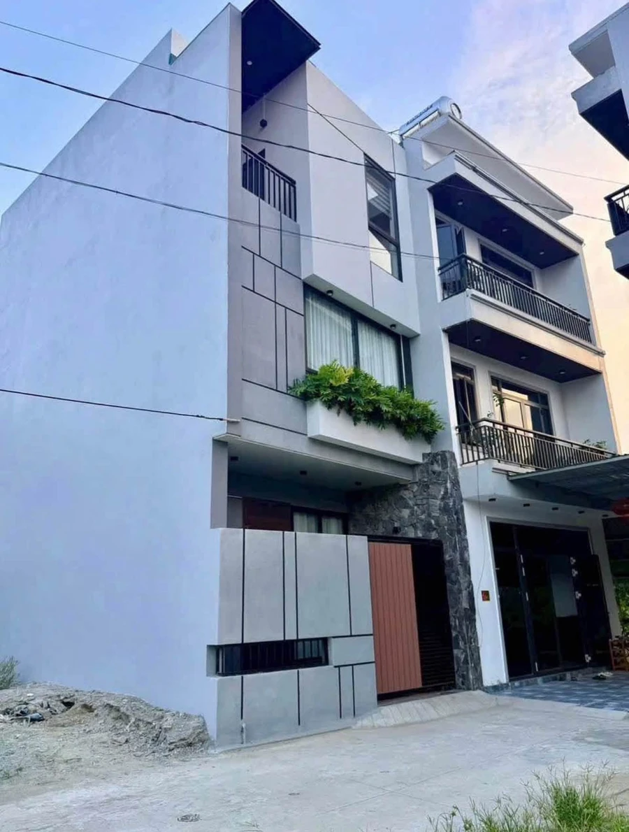 Bán nhà 3 tầng 150m2 Phường Thành Vinh, Thủ Đức - Ảnh 1