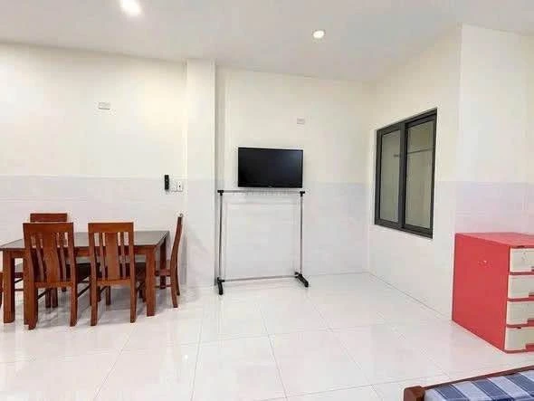 Cho thuê căn hộ studio 30m2 giá 5,5 triệu/tháng khu Phước Hải, Nha Trang - Ảnh thu nhỏ 4