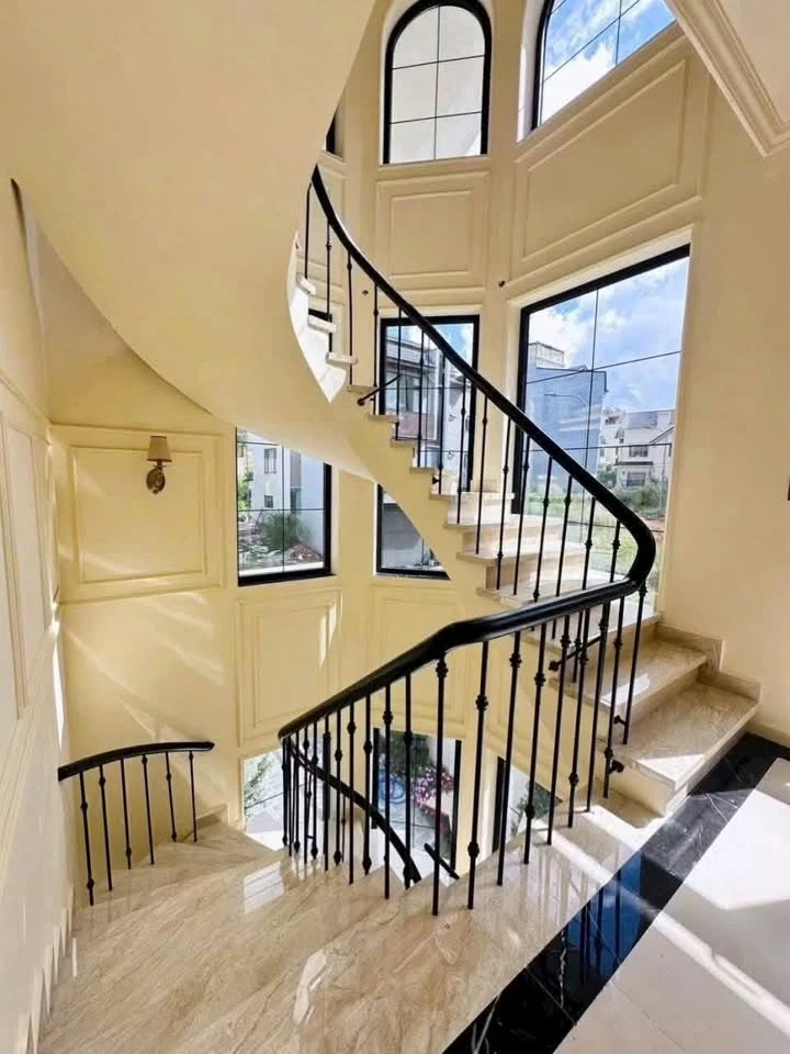 Bán villa mặt tiền 229m² An Sơn, Đà Lạt 19,9 tỷ - Ảnh thu nhỏ 3