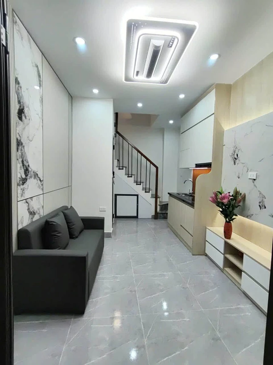 Cho thuê nhà thổ cư 4 tầng 2PN Linh Quang Đống Đa - Ảnh 1