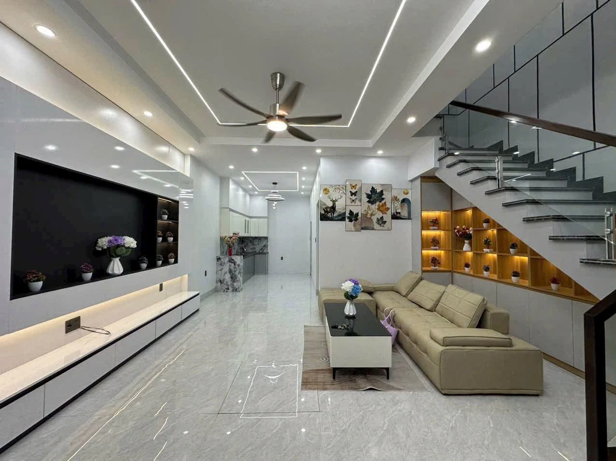 Bán nhà 2 tầng 63m² 3 phòng ngủ KM7 Quang Hạnh, gần trường và chợ - Ảnh 1