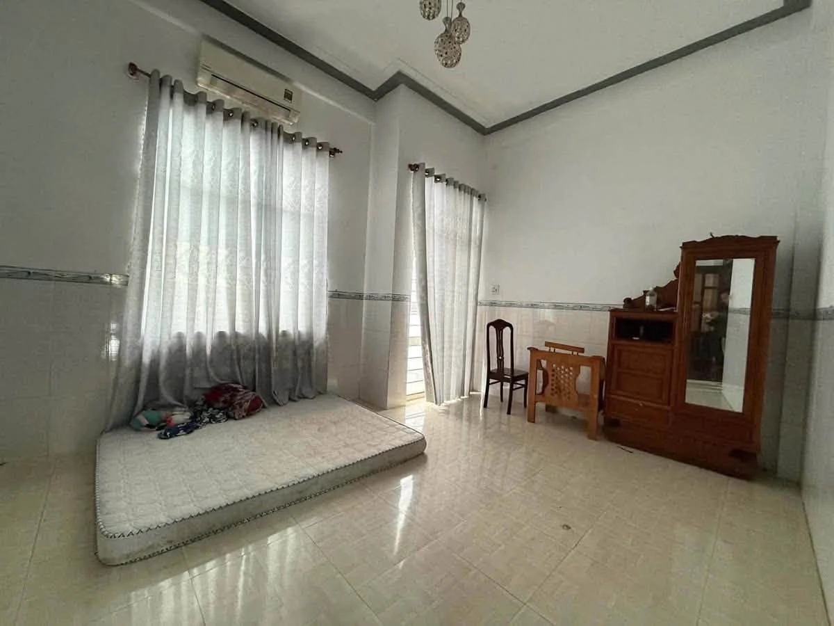 Cho thuê nhà 3 tầng 100m² mặt tiền Điện Biên Phủ, Quy Nhơn - Ảnh thu nhỏ 3