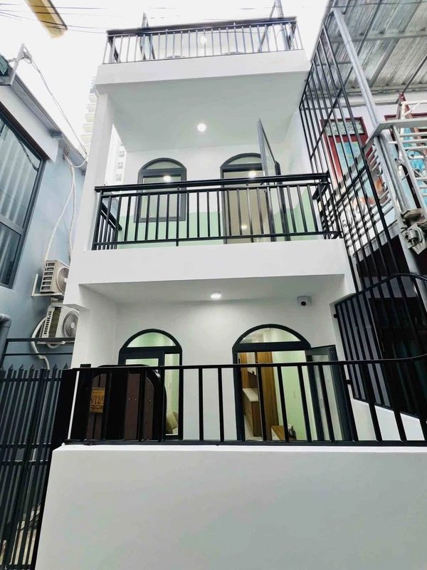 Bán nhà 3 tầng 33,8m² phố Tây Nha Trang 4 tỷ 850