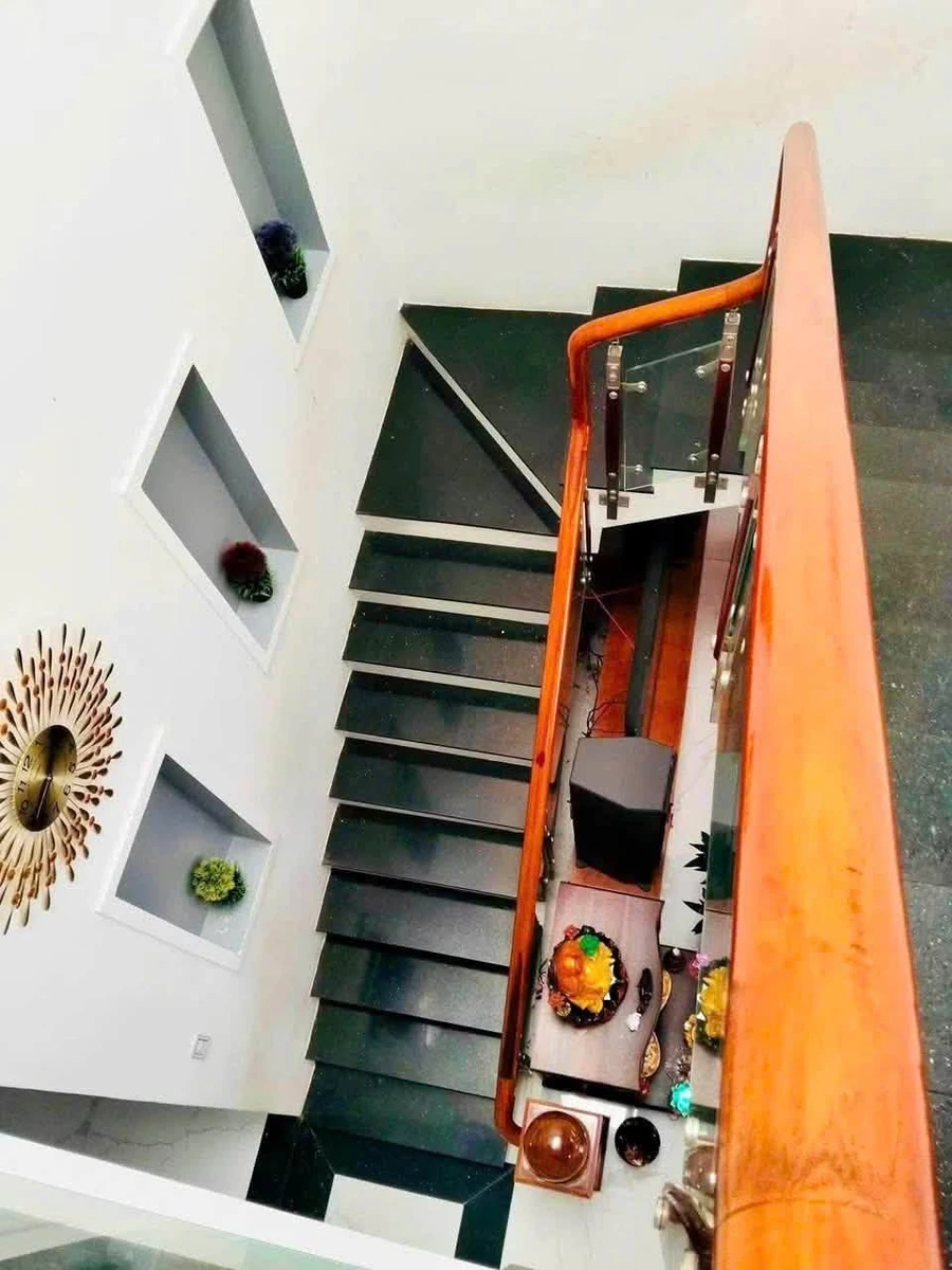 Bán nhà 2 mê 145m² mặt tiền Lê Trung Ngôn, Quận 7 - Ảnh thu nhỏ 4