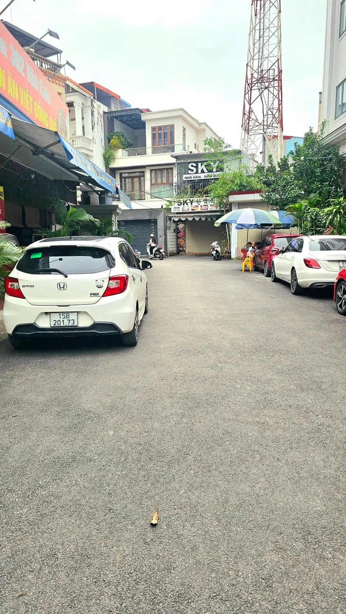 Bán nhà 4 phòng ngủ 100m2 tại Văn Cao, Quận 5 - Ảnh thu nhỏ 5