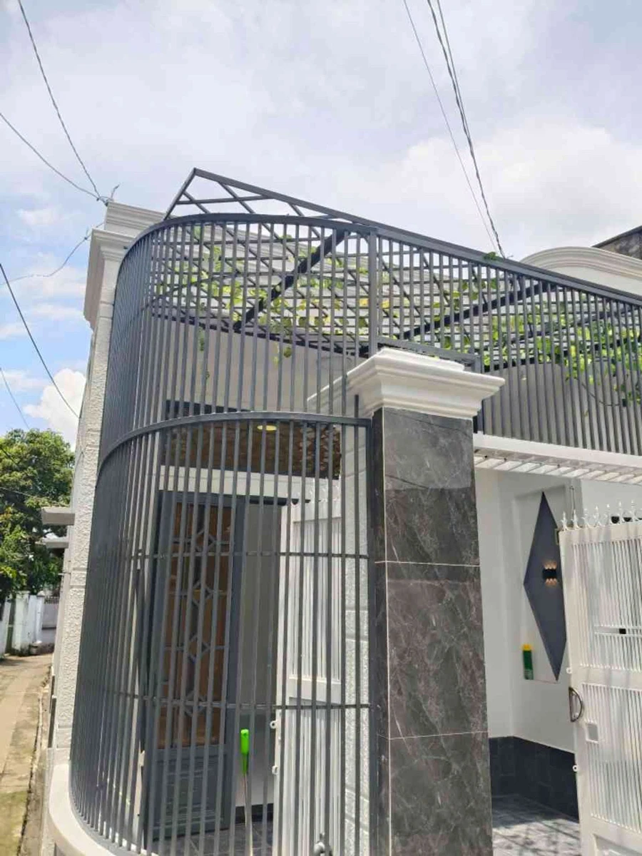Bán nhà góc hẻm xe hơi 101m2, 1 trệt 1 lửng 3PN, gần Tô Ký, Quận 12 - Ảnh thu nhỏ 2