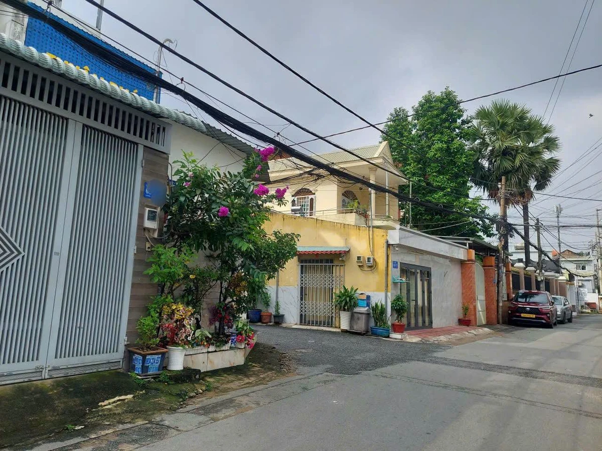 Bán nhà góc 2 mặt tiền 3 tầng 61m2, 5PN, đường Số 8, Linh Xuân, Thủ Đức - Ảnh thu nhỏ 2