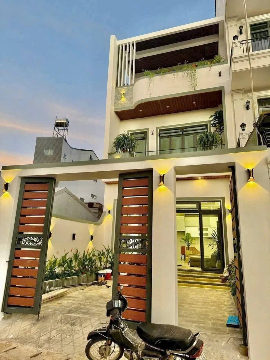 Bán nhà mặt tiền Cổ Loa Đà Lạt 73,5m² 4PN 8,9 tỷ - Ảnh thu nhỏ 2