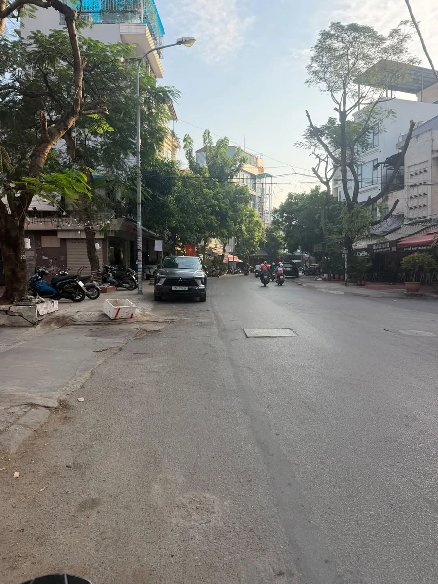 Bán nhà mặt ngõ Trần Nguyên Hãn 55m2, 3.5 tỷ - Ảnh 1