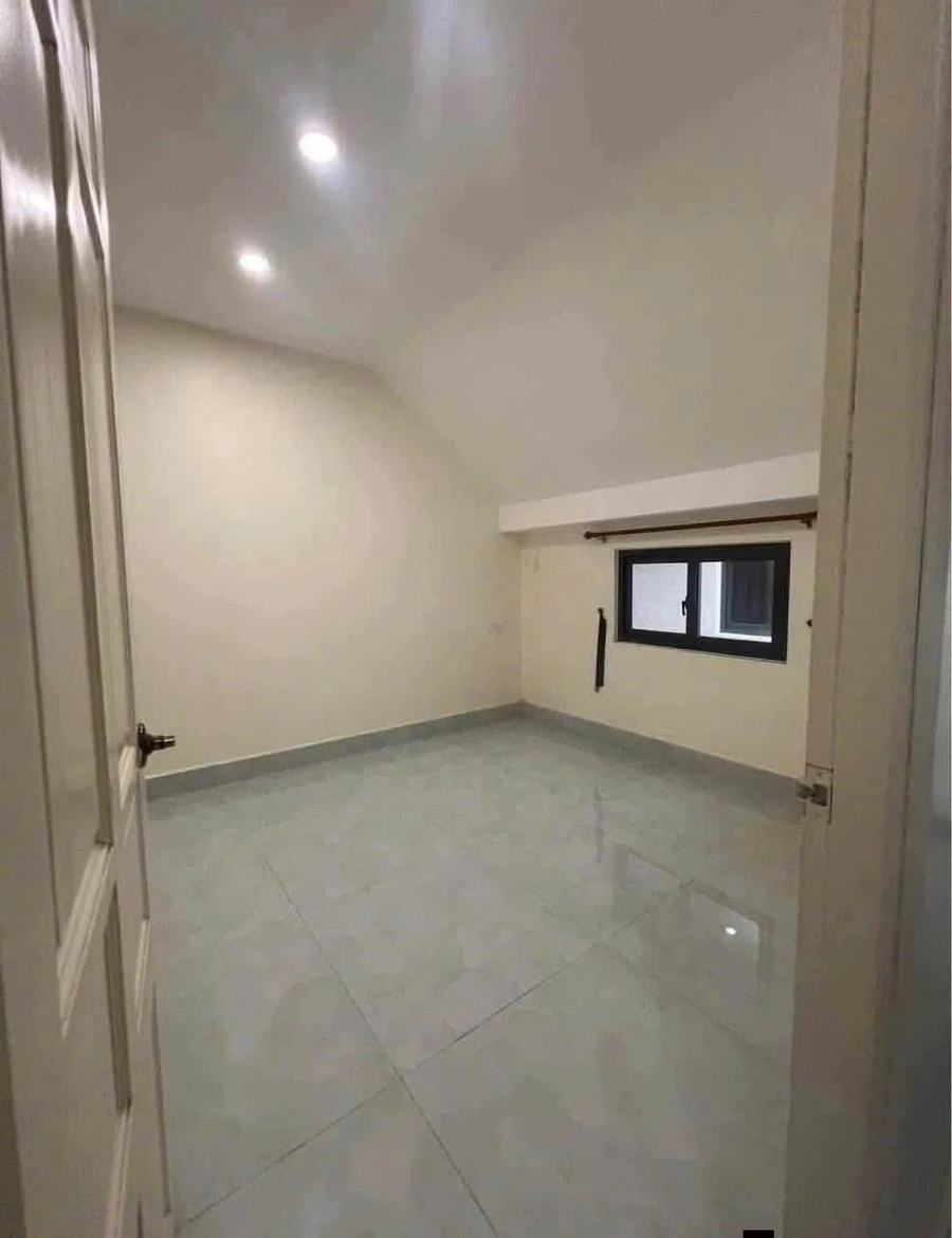 Cho thuê biệt thự mặt tiền Phường 7, 450m², 4PN, 9 triệu/tháng - Ảnh thu nhỏ 3