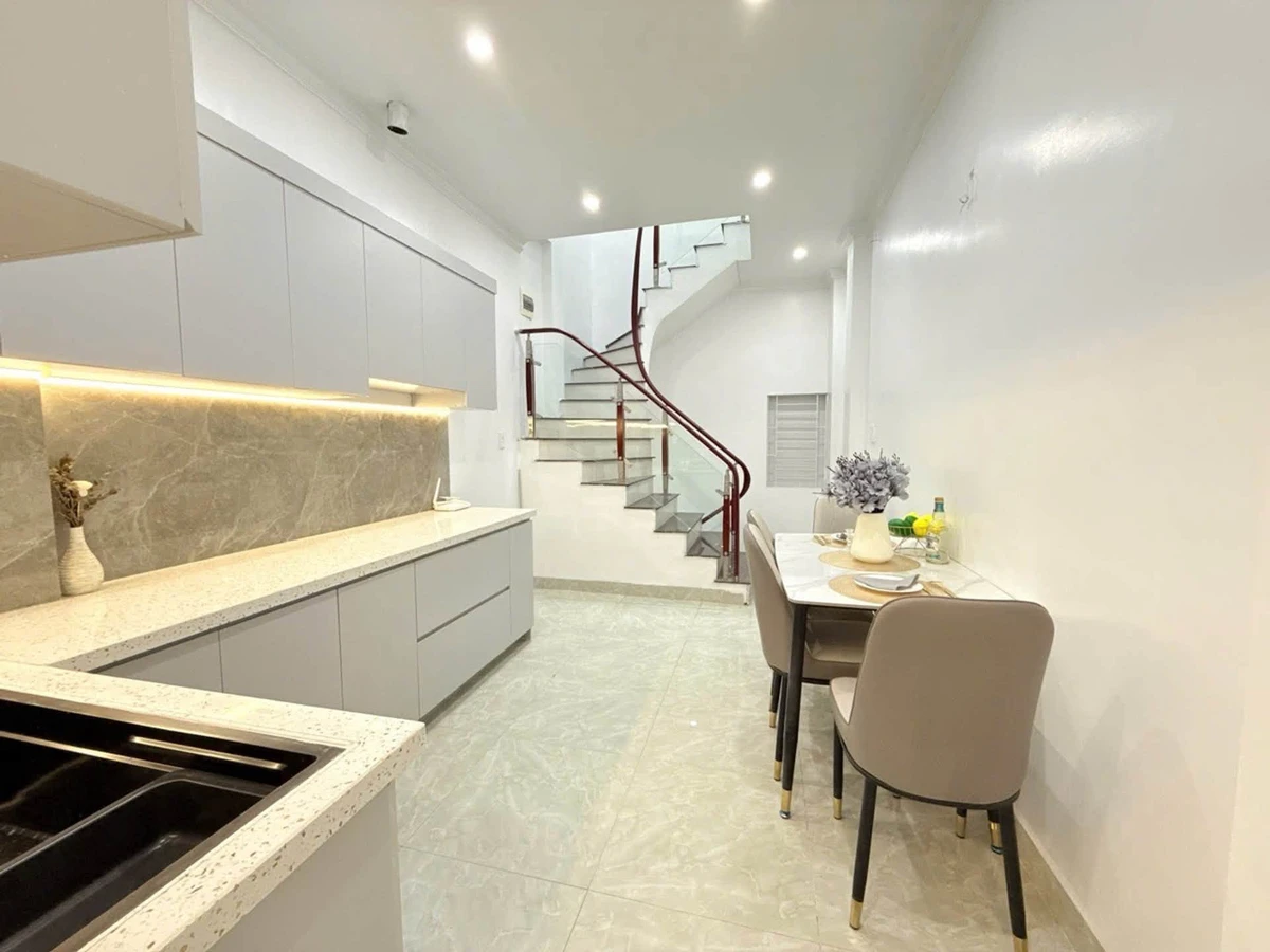 Bán nhà mặt tiền kinh doanh Vũ Chí Thắng 25m² 3 tỷ - Ảnh thu nhỏ 3