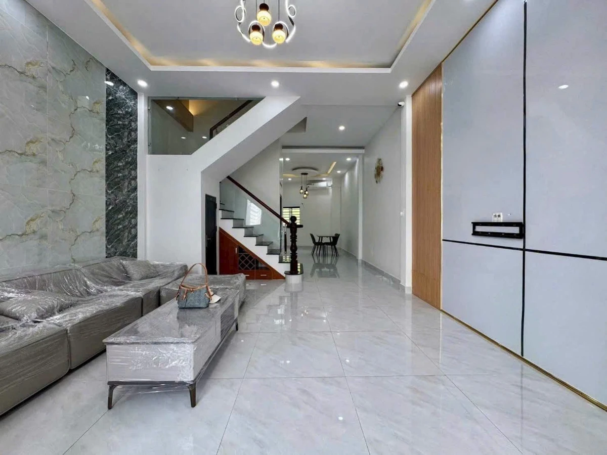 Bán nhà hẻm Bà Triệu Rạch Giá, 65m², 2PN, 1tỷ990 - Ảnh thu nhỏ 2