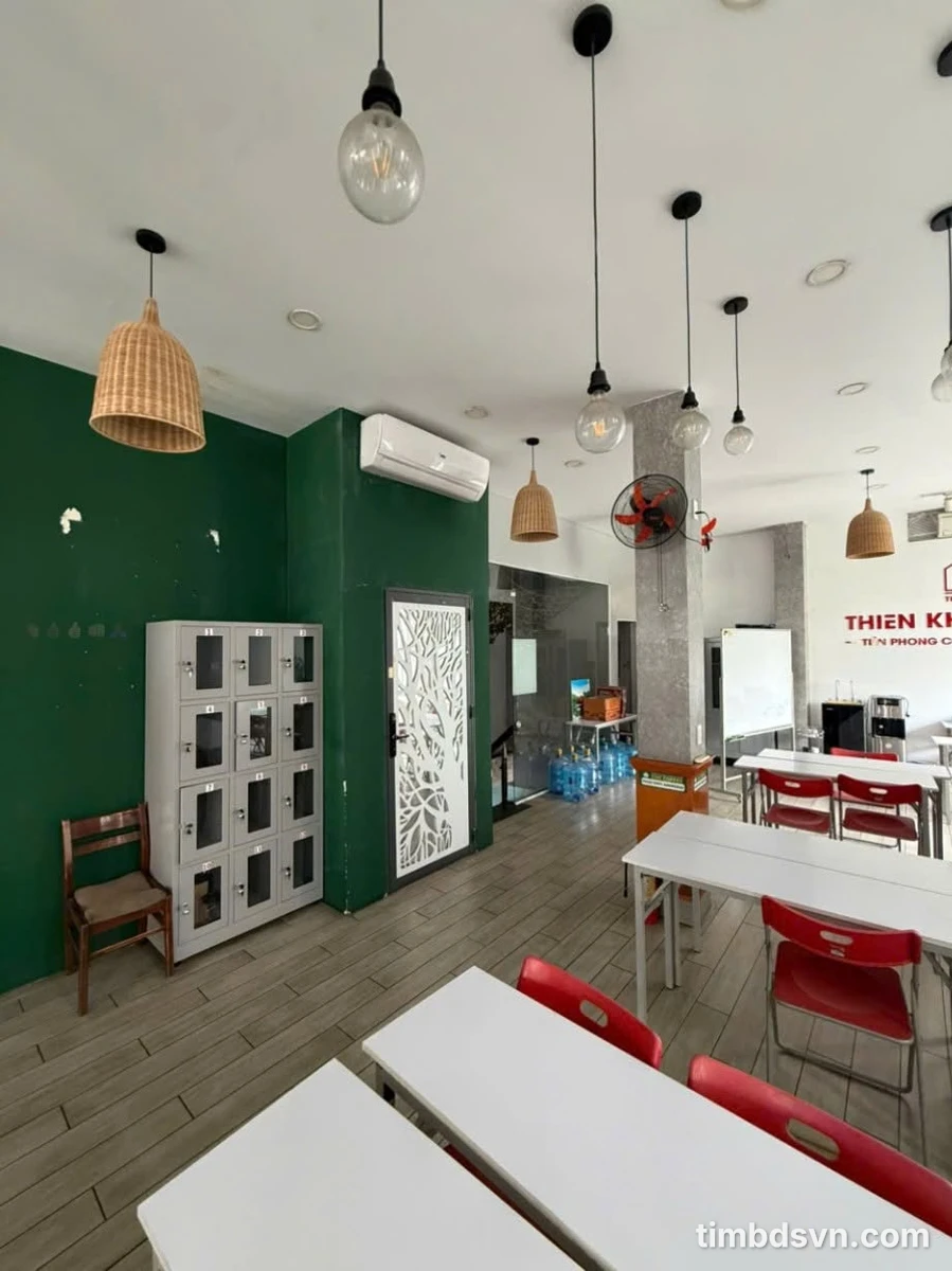 Cho thuê văn phòng mặt tiền Thoại Ngọc Hầu Tân Phú 112 m² - Ảnh thu nhỏ 3