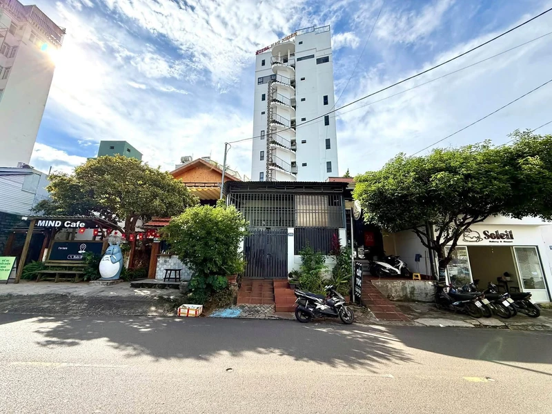 Bán nhà mặt tiền Nguyễn Công Trứ, Buôn Ma Thuột, 75m², 6,79 tỷ