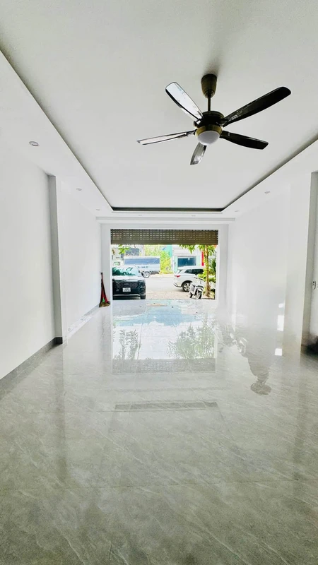 Bán nhà 3 tầng 3 PN 100m Trần Phú, Lào Cai