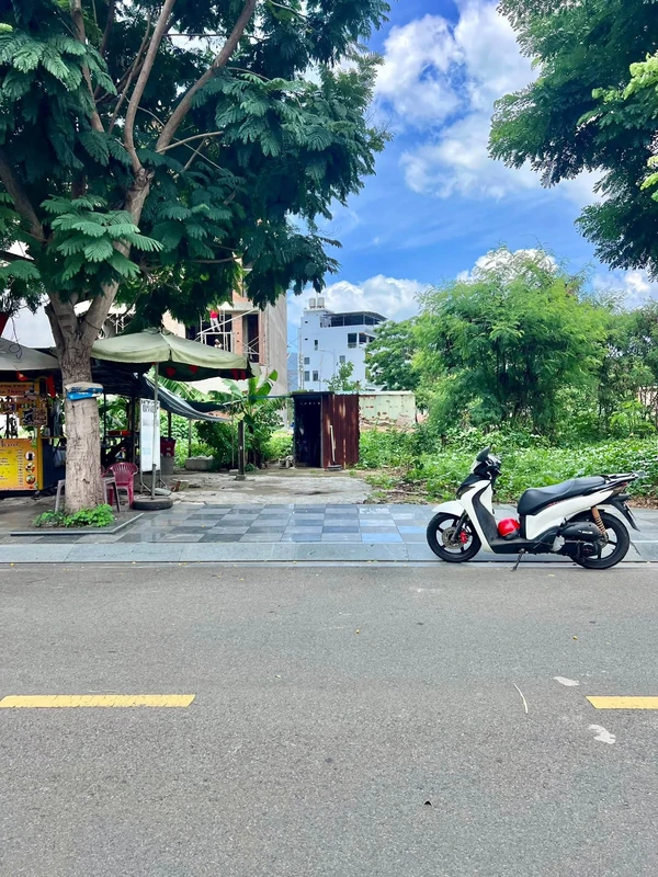 Bán nhà mặt tiền Đặng Thị Nhu 132,8m2 giá 5,5 tỷ gần trường Nguyễn Trãi, Phan Thiết