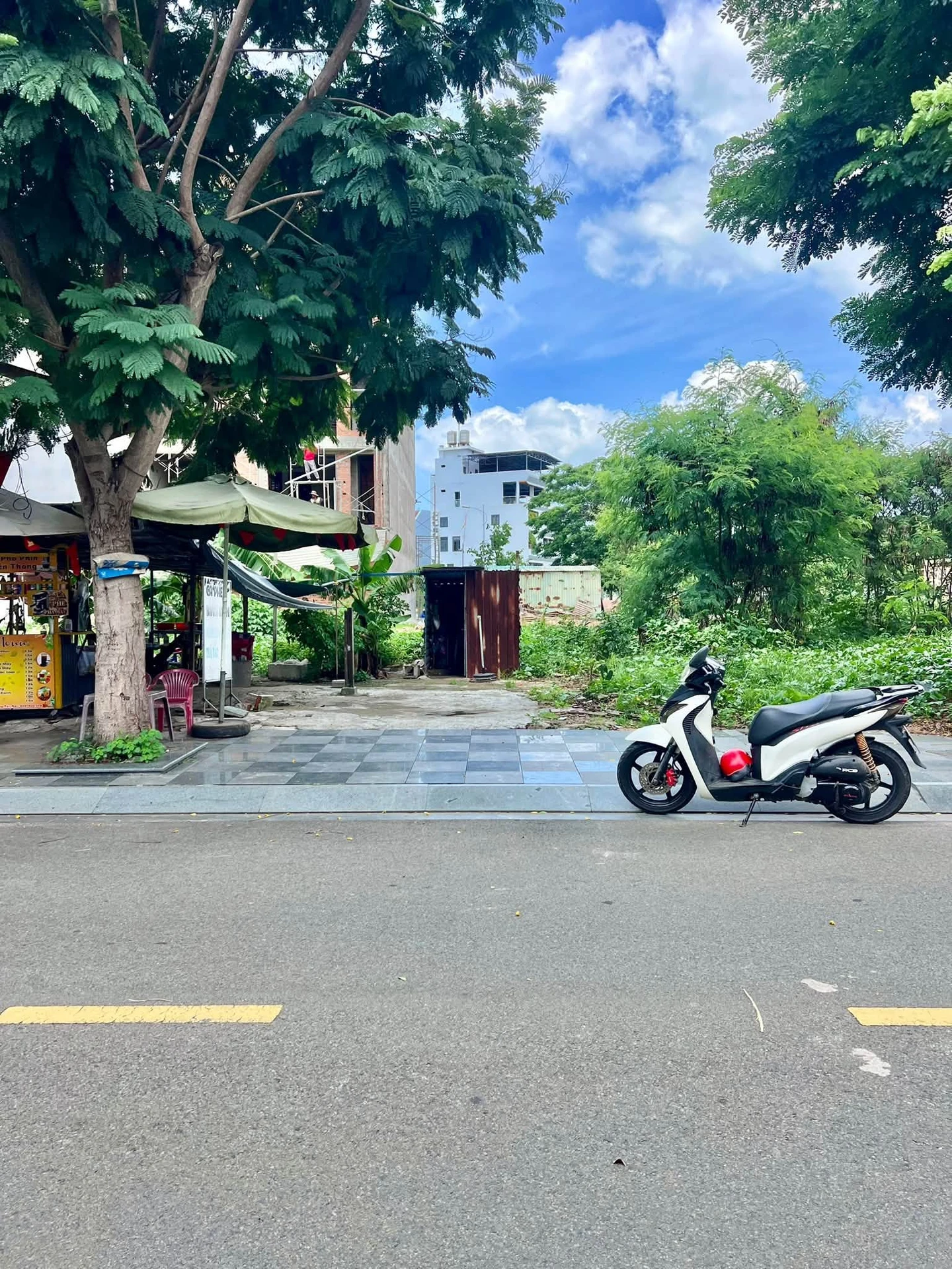 Bán nhà mặt tiền Đặng Thị Nhu 132,8m2 giá 5,5 tỷ gần trường Nguyễn Trãi, Phan Thiết - Ảnh 1
