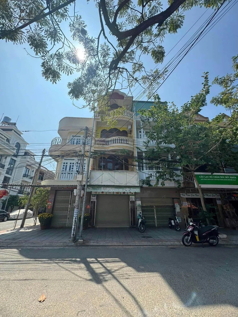 Bán nhà 4 tầng 68.4m² đối diện chợ Rạch Dừa, Vũng Tàu - Ảnh 1