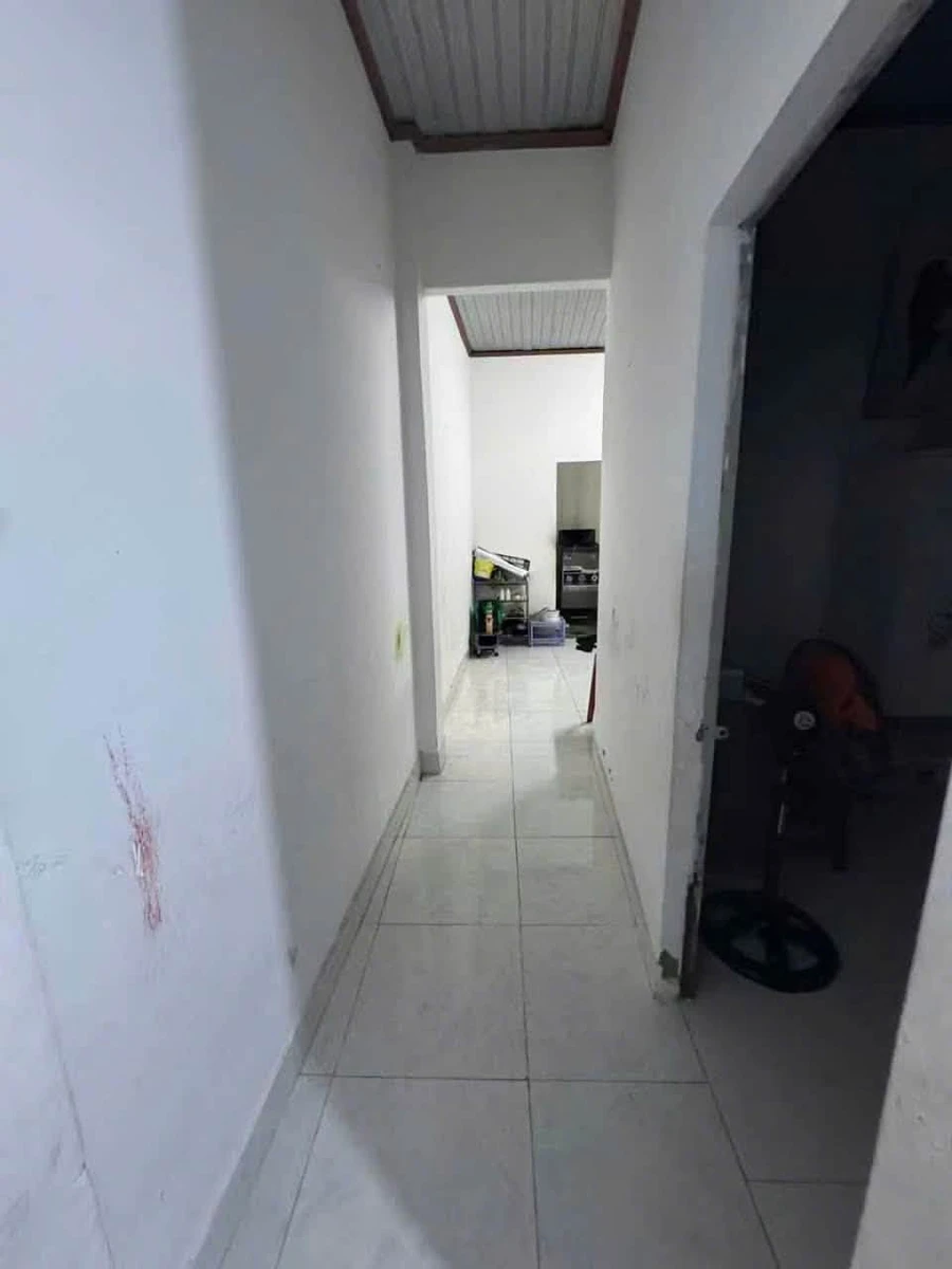 Bán nhà 80m2 5x16 gần chợ Thanh Hóa 999 triệu - Ảnh thu nhỏ 3
