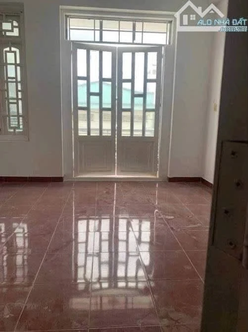 Bán nhà 3 tầng 100m2 hẻm ô tô 5m đường Nguyễn Thị Búp, Quận 12, giá 6,65 tỷ - Ảnh thu nhỏ 3