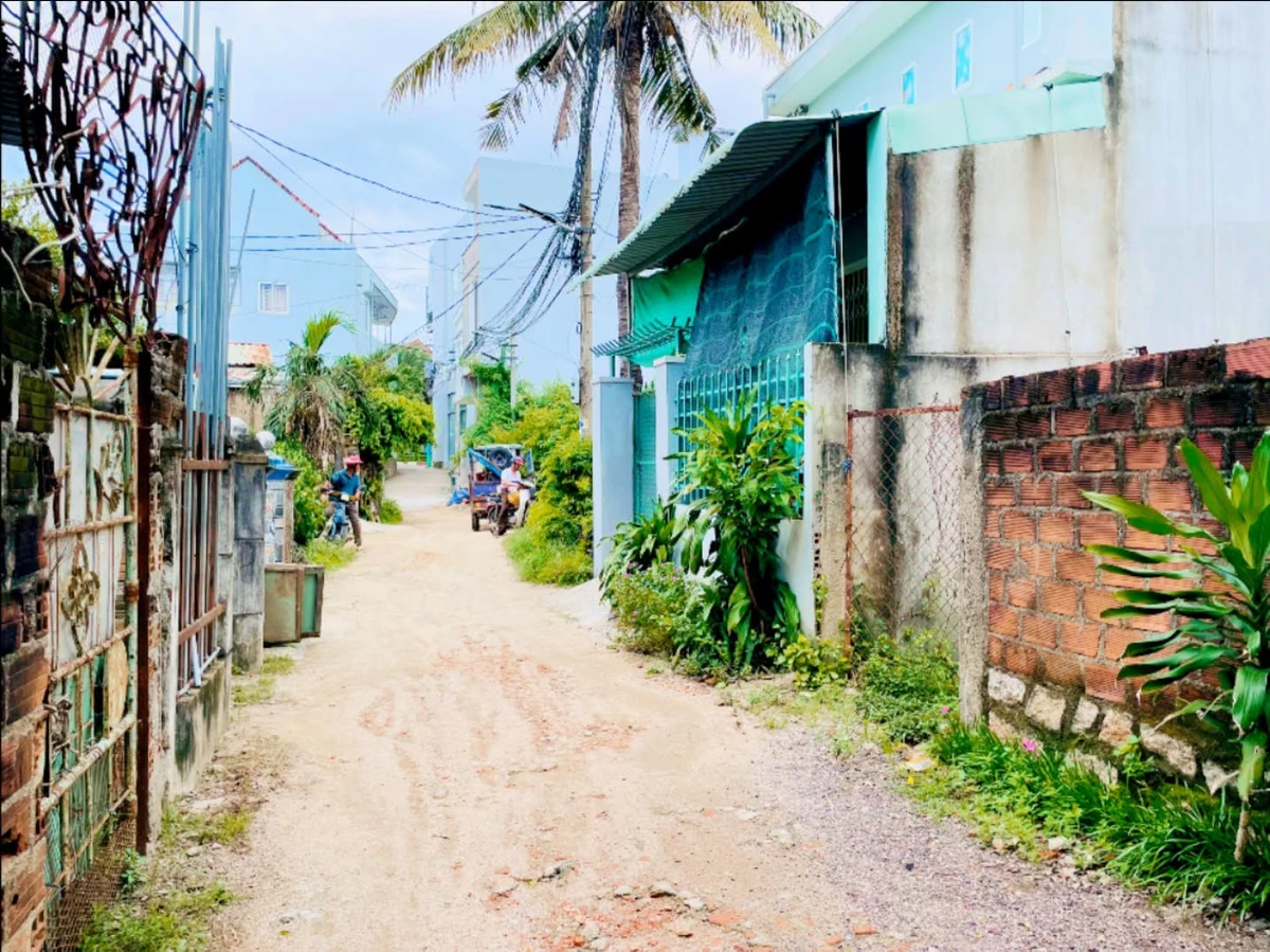 Bán đất Hẻm Hùng Vương Quy Nhơn 42,5m² 1 tỷ 1 - Ảnh thu nhỏ 2