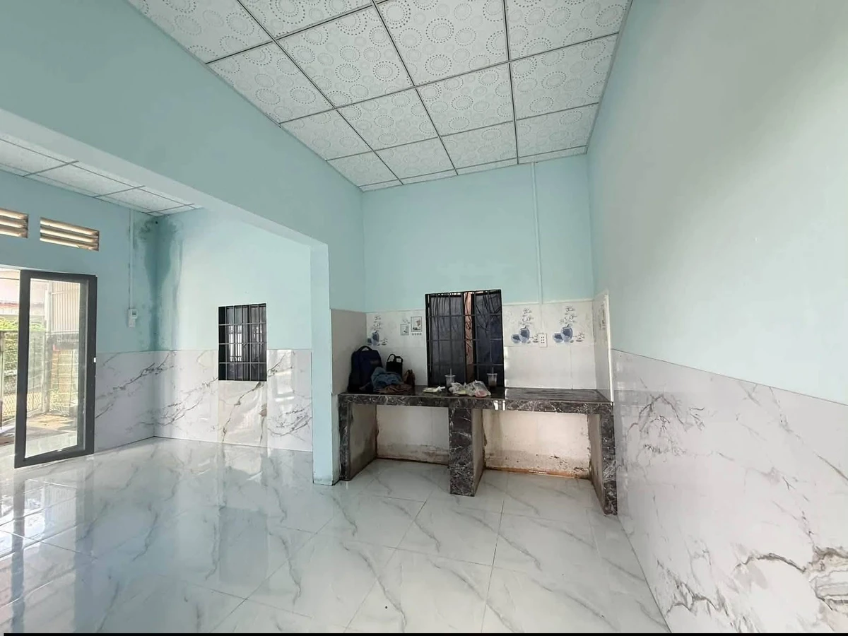 Bán nhà 2PN 50m2 rẻ 395 triệu Nhà Bè - Ảnh thu nhỏ 3