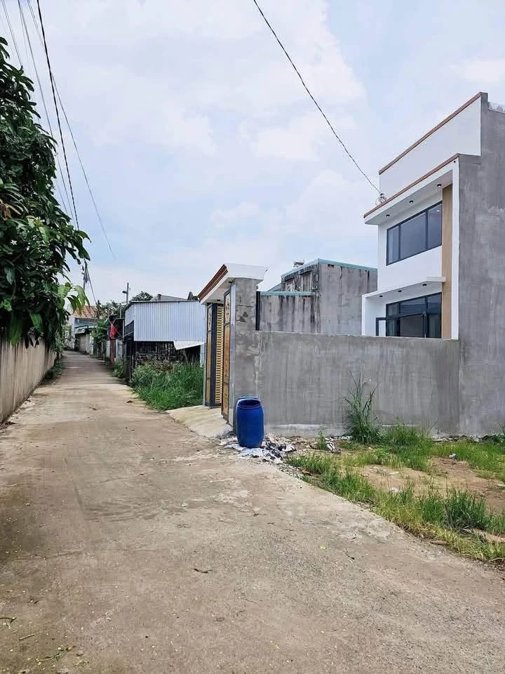 Bán nhà gác lửng 105m2 thổ cư gần chợ Sông Trầu, Đồng Nai, giá 1 tỷ 7xx - Ảnh thu nhỏ 3