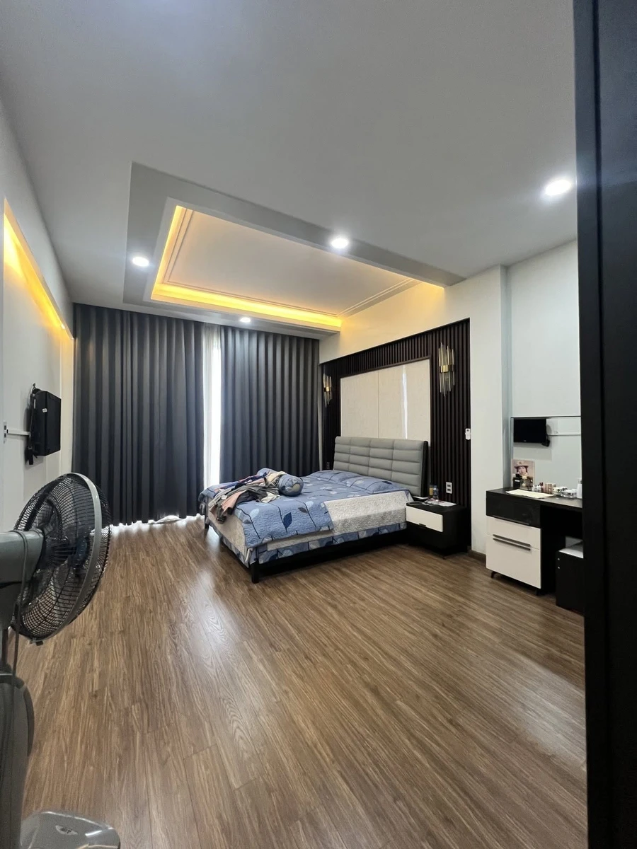 Bán nhà 6 tầng có thang máy 100m² Đông Hưng Thuận Q12 14.5 tỷ - Ảnh thu nhỏ 3