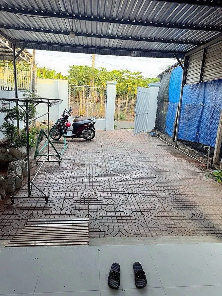 Bán nhà cấp 4 317m2 Hoà Long, TP Bà Rịa, giá 2,3 tỷ - Ảnh thu nhỏ 2