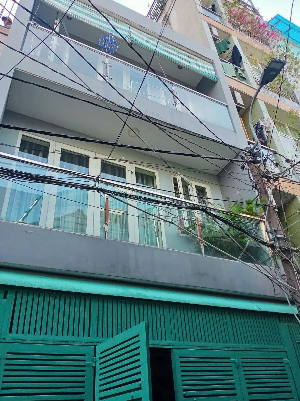 Bán nhà 3 tầng 62.2m² đường Nguyễn Hữu Tiến, Tân Phú, giá 6.9 tỷ - Ảnh 1