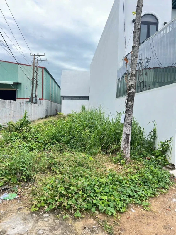 Bán đất nền lô góc mặt tiền Lâm Quang Kỳ Rạch Giá 87m² 3.2 tỷ