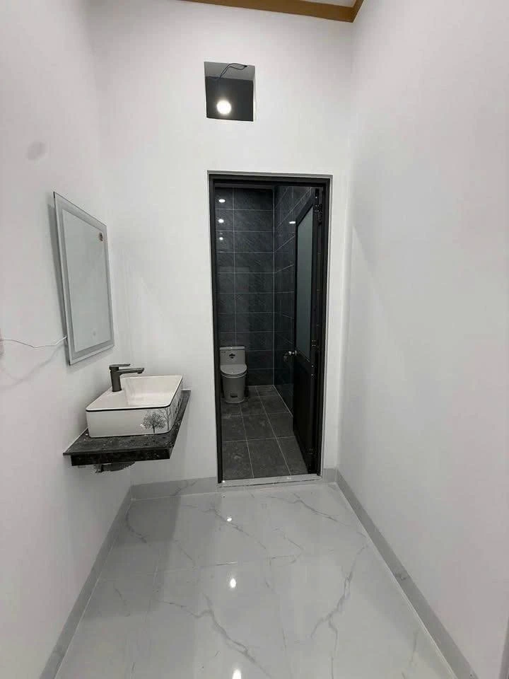 Bán nhà 1 trệt 1 lầu 100m² Biên Hòa, giá 1.8 tỷ - Ảnh thu nhỏ 4