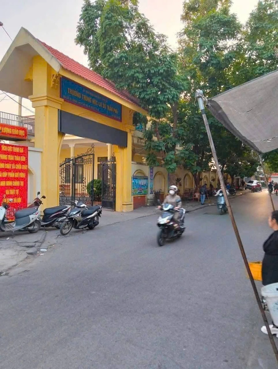 Bán nhà 3 tầng 50m² có sân cổng Kiến An - Ảnh thu nhỏ 4