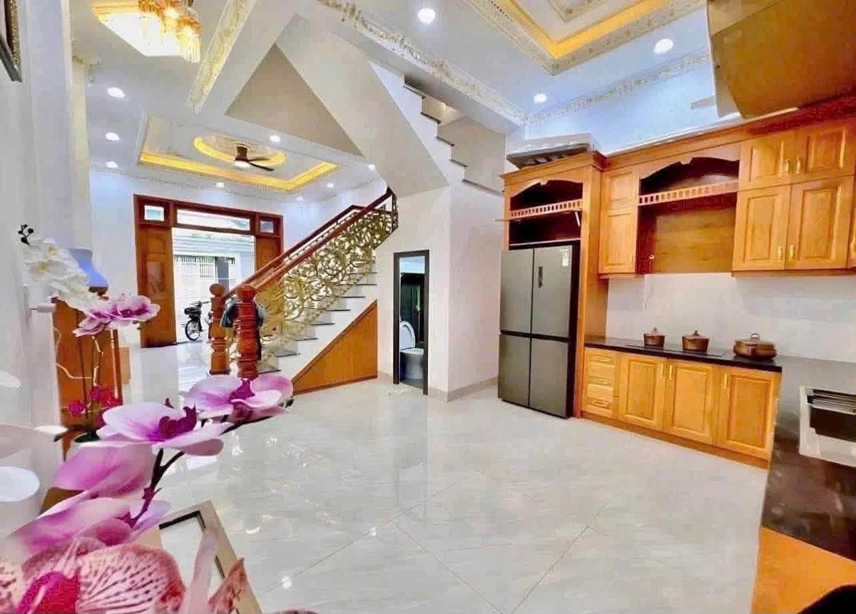 Bán nhà phố Tây Âu 2 lầu 200m², 3PN, 4.7 tỷ, Tân Phú - Ảnh thu nhỏ 4
