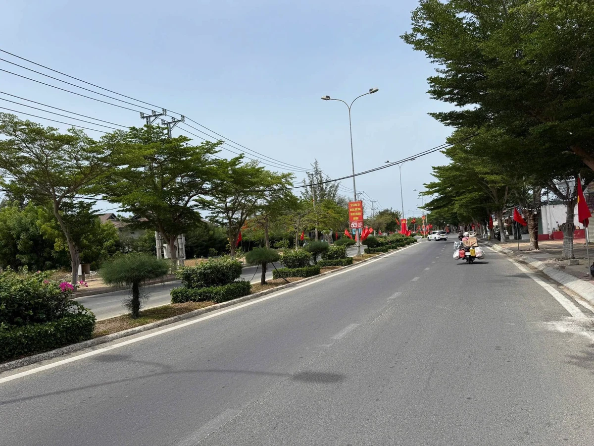 Bán nhà mặt tiền Yên Ninh 208m² kinh doanh, Khánh Hòa - Ảnh thu nhỏ 4