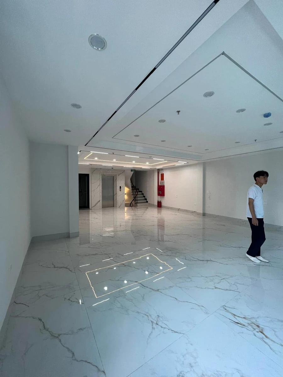 Cho thuê nhà Nguyễn Chính, Tân Mai 85m², 7 tầng 40tr/tháng - Ảnh thu nhỏ 3