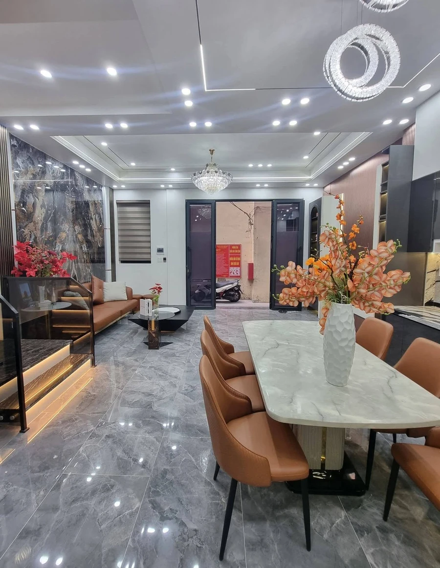 Bán nhà 45m2 4 tầng Tôn Đức Thắng, giá 4 tỷ, Quận 7 - Ảnh thu nhỏ 2