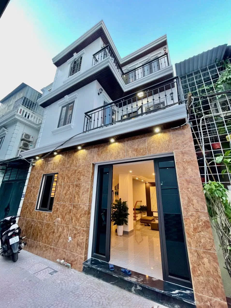 Bán nhà phố 48m2 3 tầng 3 PN, Tôn Đức Thắng - Ảnh 1