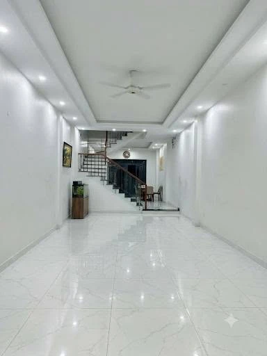 Bán nhà mặt đường Quán Nam 90m2 4 tầng giá 9,2 tỷ - Ảnh thu nhỏ 2