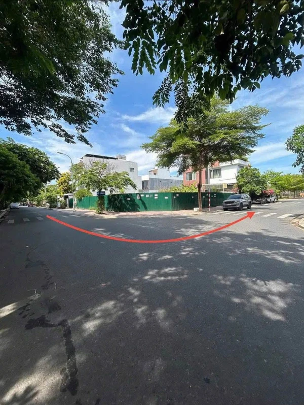 Bán lô góc mặt đường Anh Đức Nha Trang 252m2, 16,38 tỷ