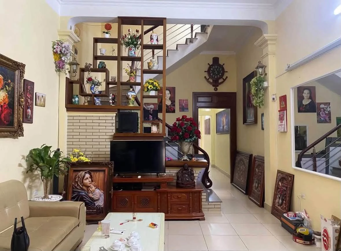 Bán nhà 3 tầng 176m² 4PN Phường Bình Hàn, Hải Dương - Ảnh 1