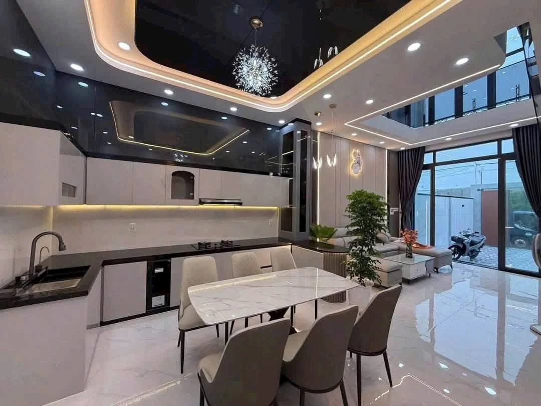 Nhà lầu Tây Ninh 4.75x29m, 3PN 4WC, hoàn công, 2 tỷ 667 triệu - Ảnh thu nhỏ 3