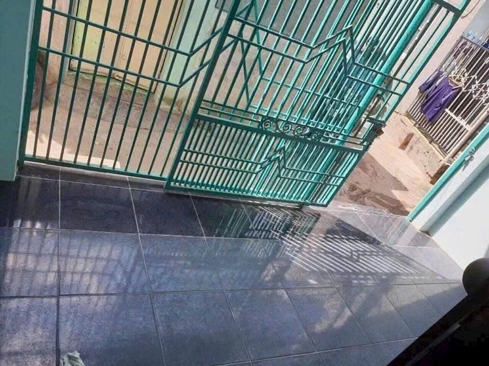 Bán nhà gác 2PN, 39m² Phú Trinh cũ chỉ 700 triệu - Ảnh thu nhỏ 2