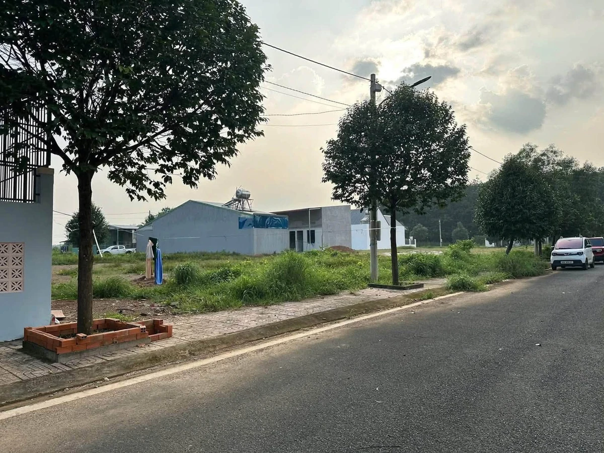 Bán đất khu dân cư 105 m² Bình Phước, giá 600 triệu - Ảnh thu nhỏ 2